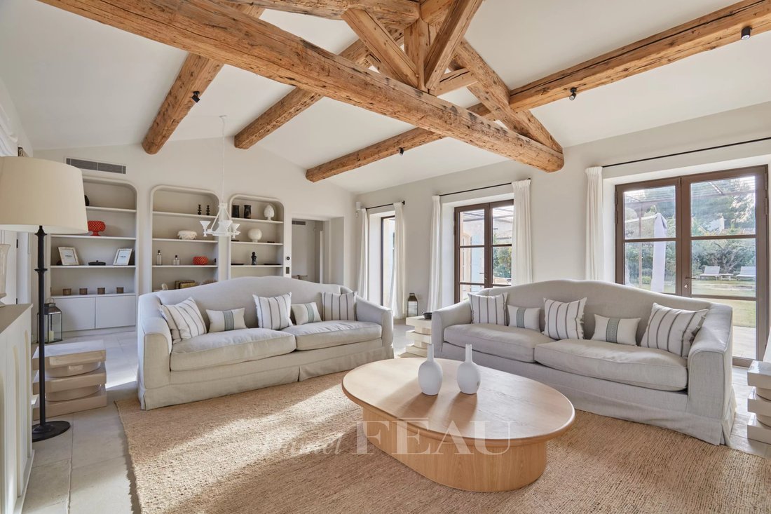 House in Eygalières, Provence-Alpes-Côte d'Azur, France 5 - 16945075