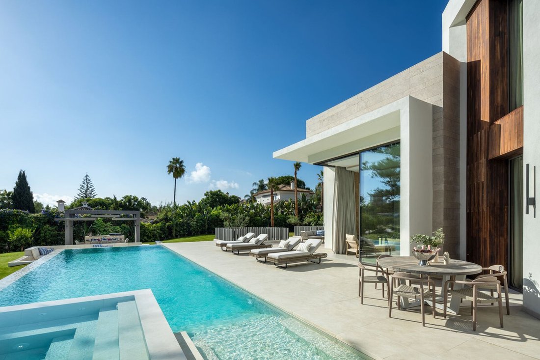Villa in Nueva Andalucia, Marbella, Spain 3 - 16946950