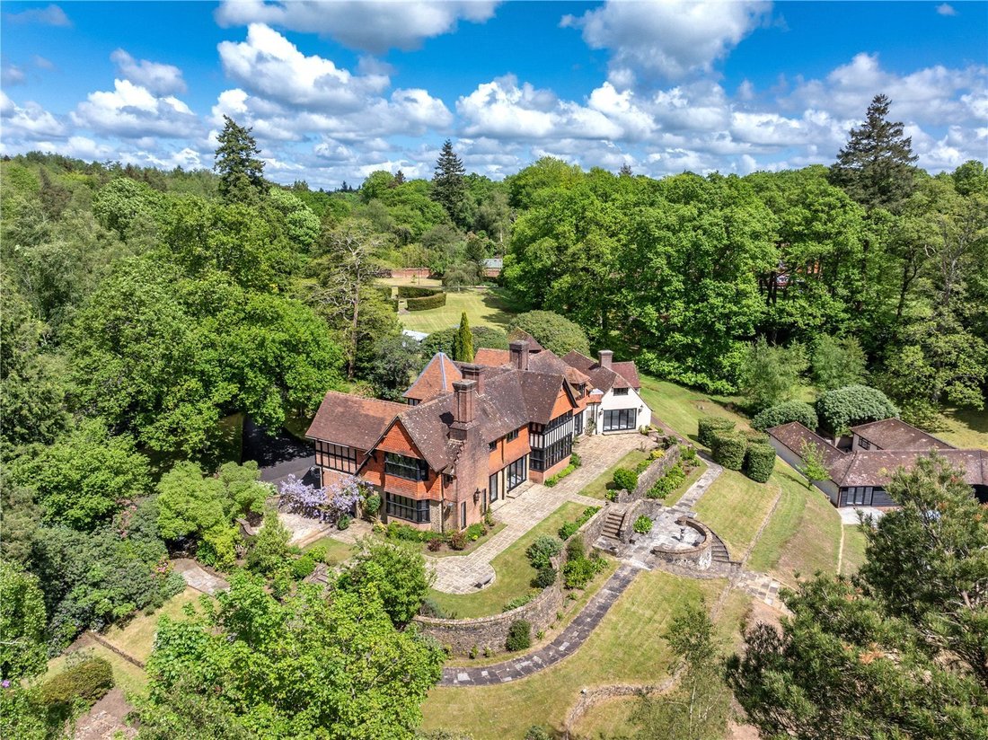 House in Rogate, England 2 - 16945819