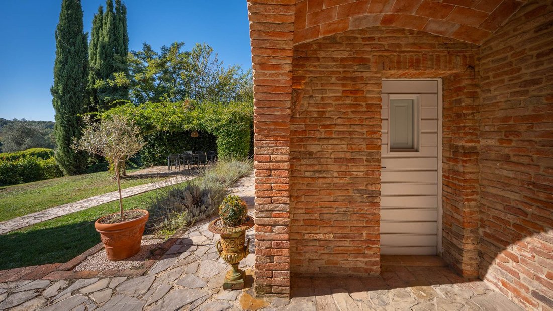 Country House in Castiglione del Lago, Umbria, Italy 5 - 16948580