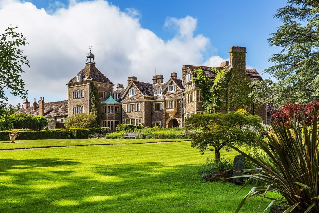House in Nuthurst, England 1 - 16945310