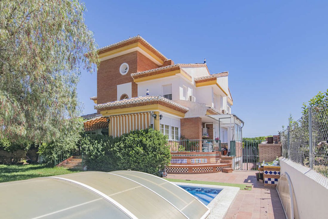 Townhouse in Ogijares, Andalusia, Spain 1 - 15898152