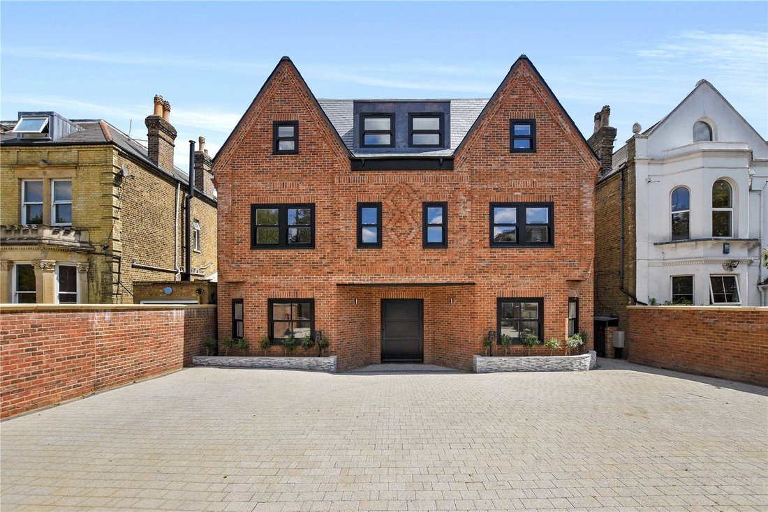 Apartment in Enfield Chase, Enfield, England 1 - 16947510