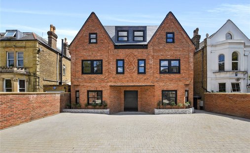 Apartment in Enfield Chase, Enfield, England 1