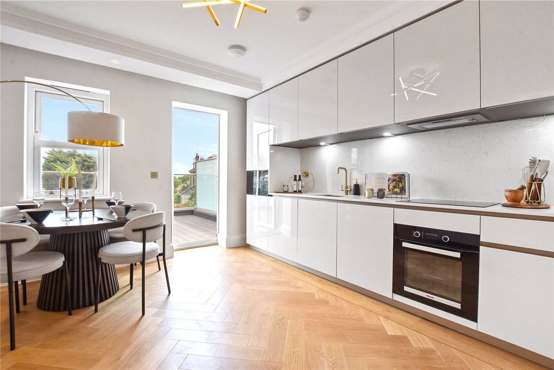 Apartment in Enfield Chase, Enfield, England 3 - 16947510