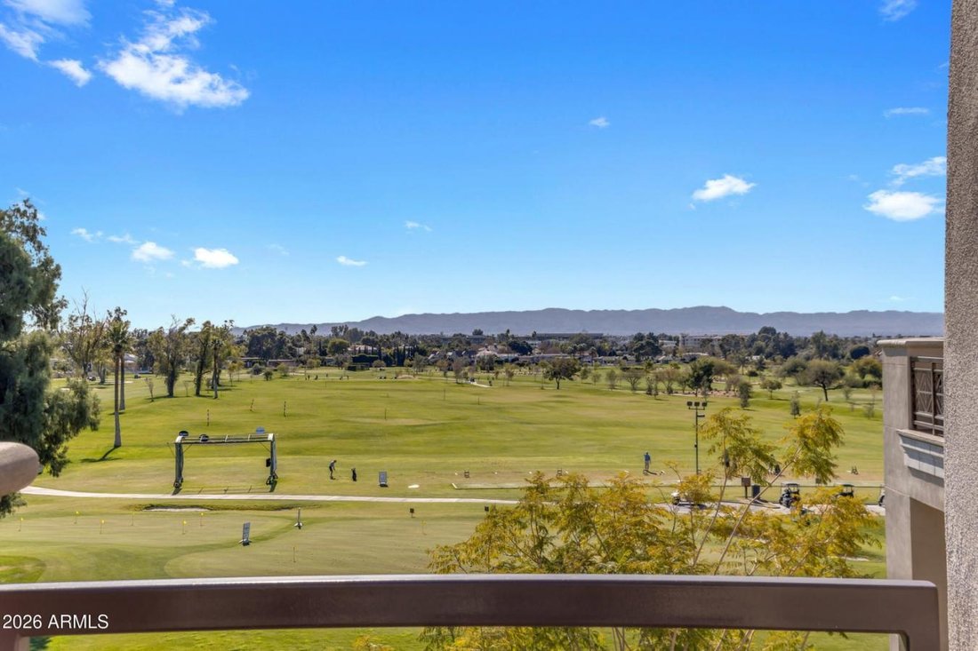 Condo in Phoenix, Arizona, United States 3 - 15885592