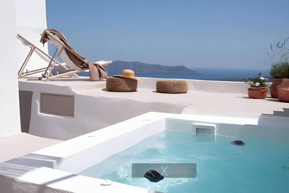 House in Thira, Aegean, Greece 4 - 16955605