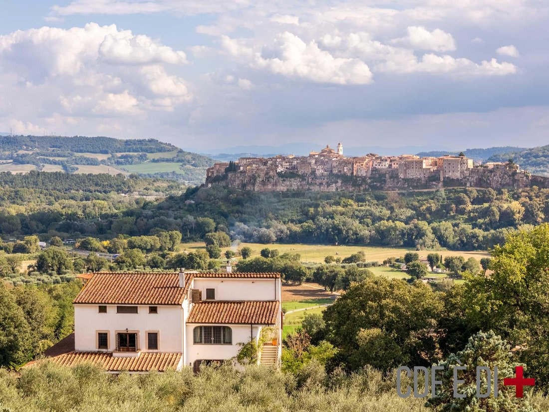 Country House in Center, Orvieto, Umbria 1 - 16953245