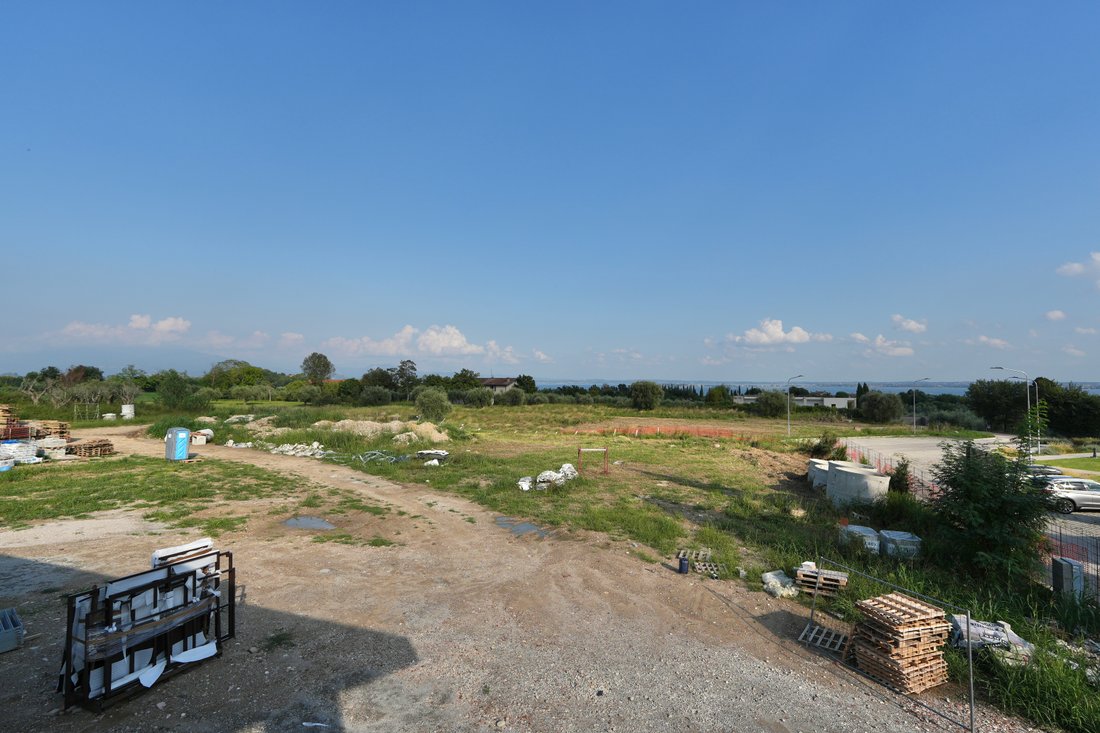 Apartment in Hill Zone, Padenghe sul Garda, Lombardy 4 - 16957435