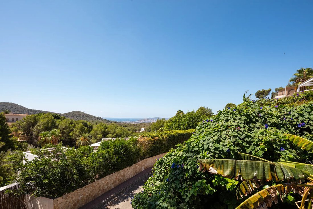 Villa in Can Furnet, Santa Eularia des Riu, Balearic Islands 2 - 16957506