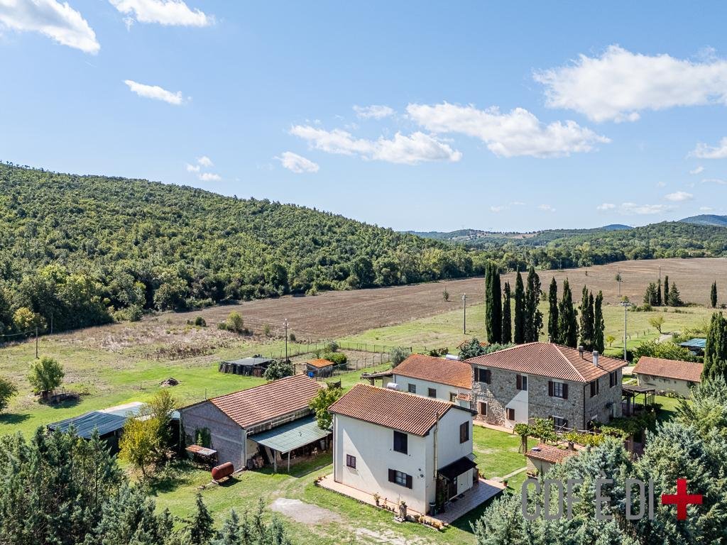 Farm Ranch in Monteverdi Marittimo, Tuscany, Italy 5 - 16957601