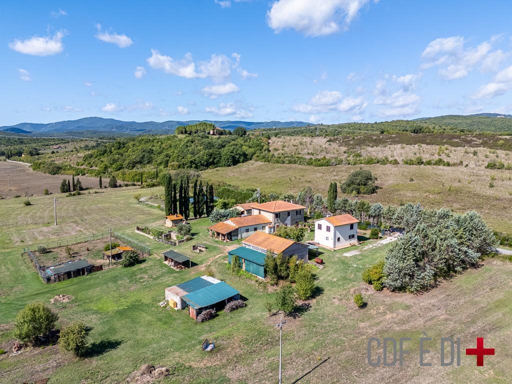 Farm Ranch in Monteverdi Marittimo, Tuscany, Italy 3 - 16957601