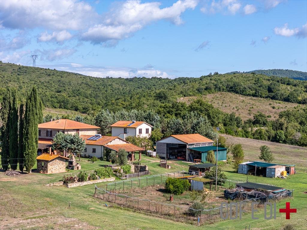Farm Ranch in Monteverdi Marittimo, Tuscany, Italy 1 - 16957601