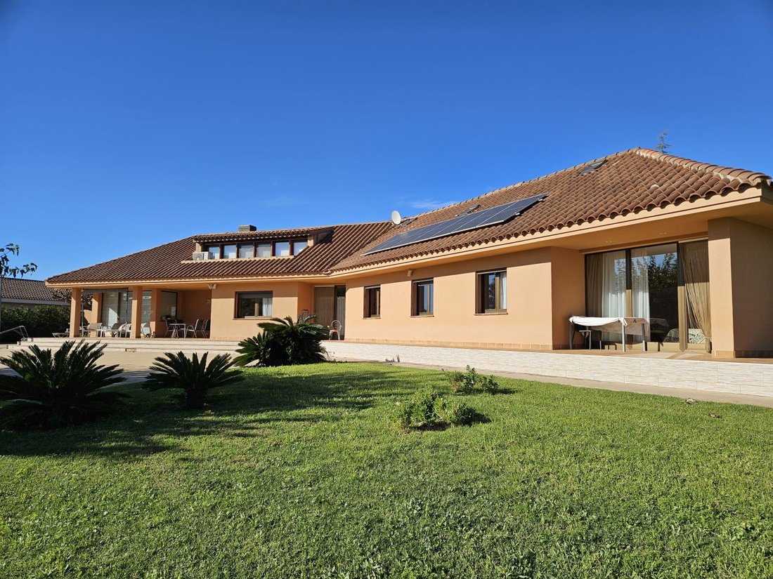 Chalet in Almoster, Catalonia, Spain 1 - 16957616