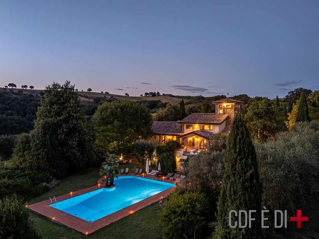 Villa in Ficulle, Umbria, Italy 2 - 16957590