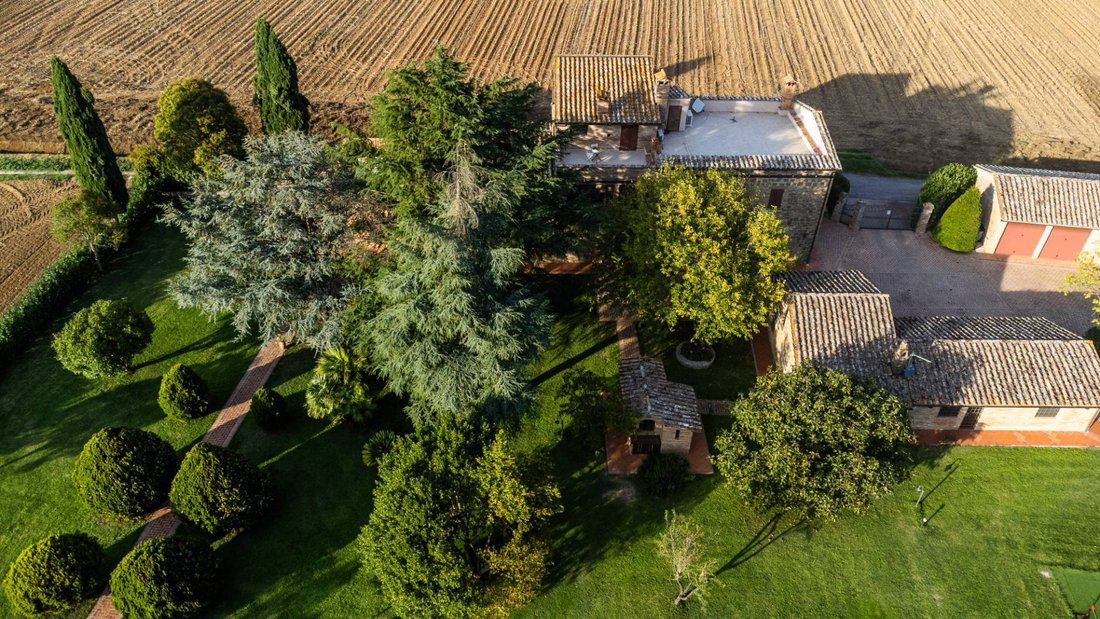 House in Assisi, Umbria, Italy 4 - 16957597