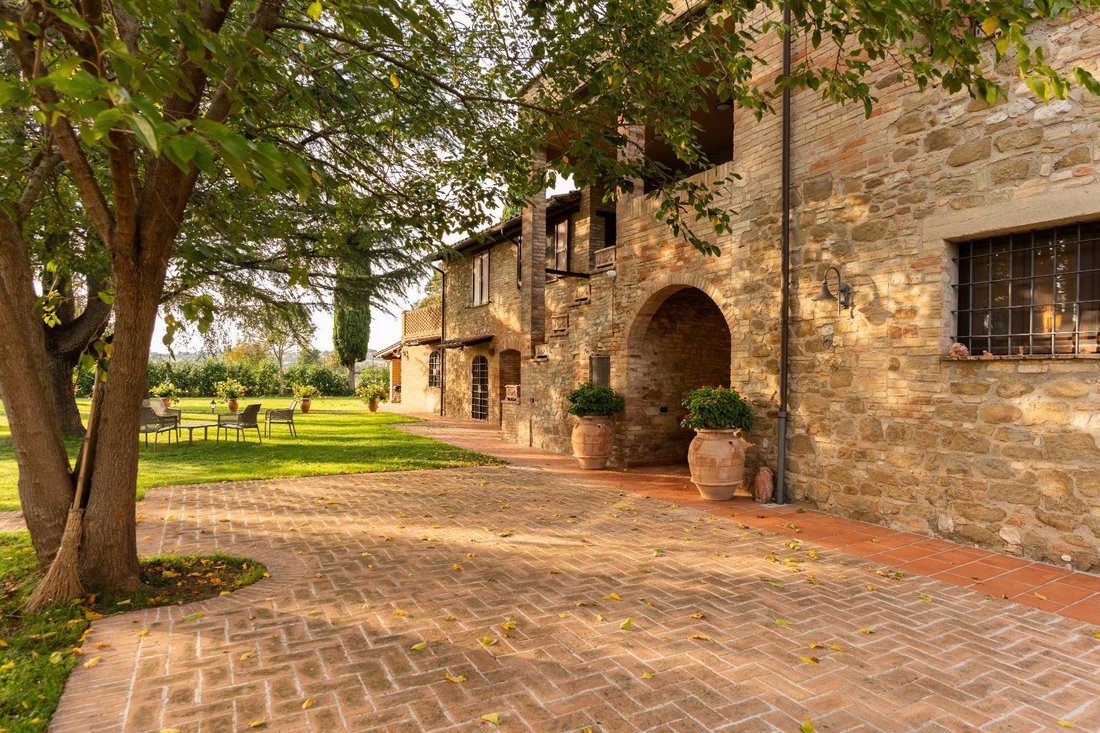 House in Assisi, Umbria, Italy 3 - 16957597