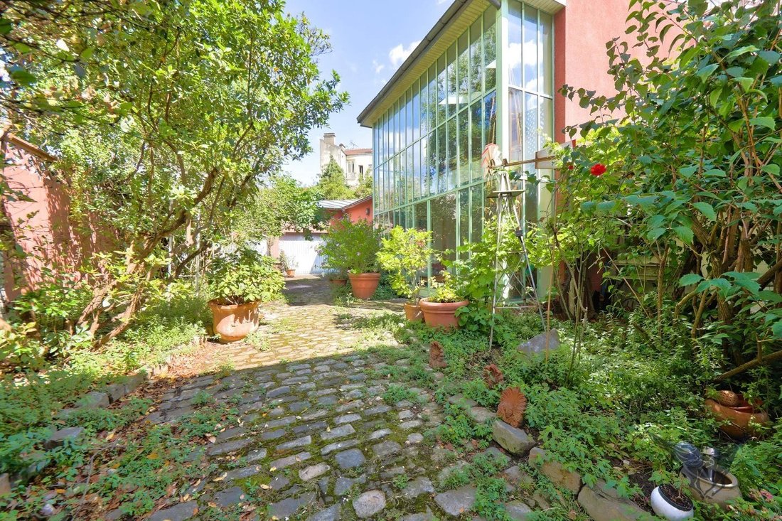 Ivry Port Centre, Ivry-sur-Seine, France 1 - 16957980