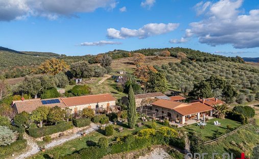 Farm Ranch in Massa Marittima, Tuscany, Italy 1