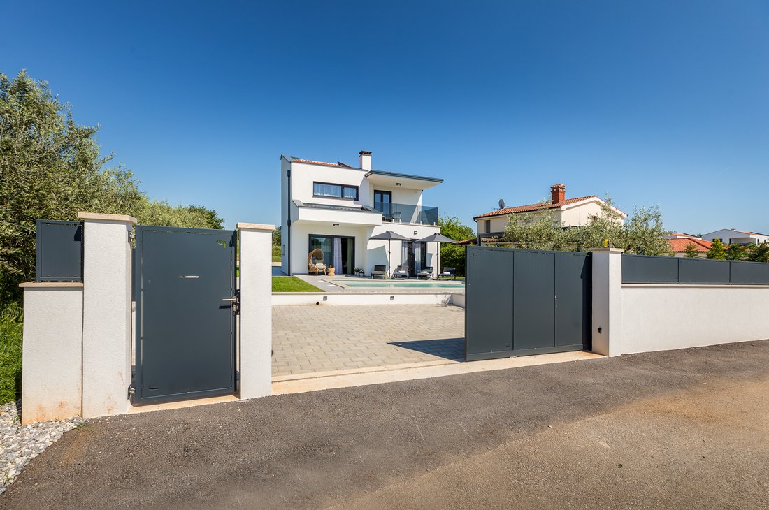 Villa in Porec, Istria County, Croatia 2 - 16957826