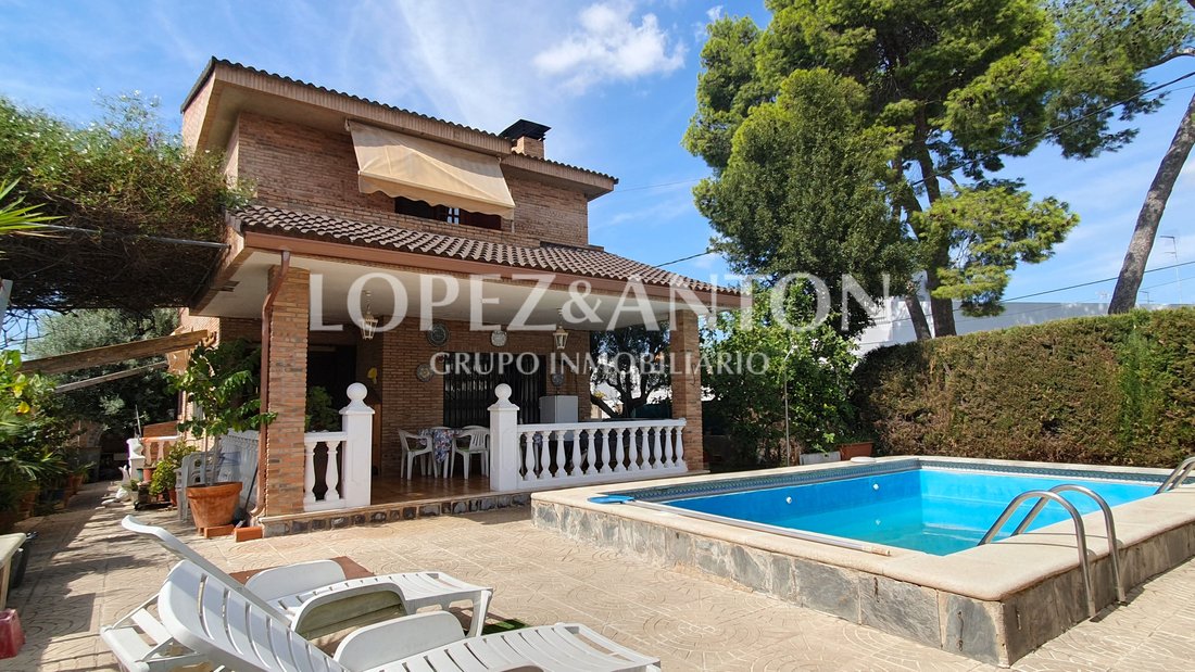 Chalet in l'Eliana, Valencian Community, Spain 1 - 16958715