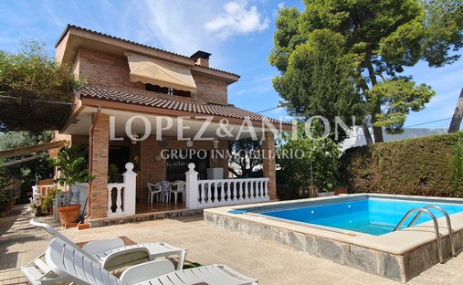 Chalet in l'Eliana, Valencian Community, Spain 1