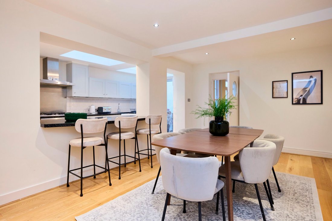 Apartment in Hyde Park, Westminster, England 5 - 16959372
