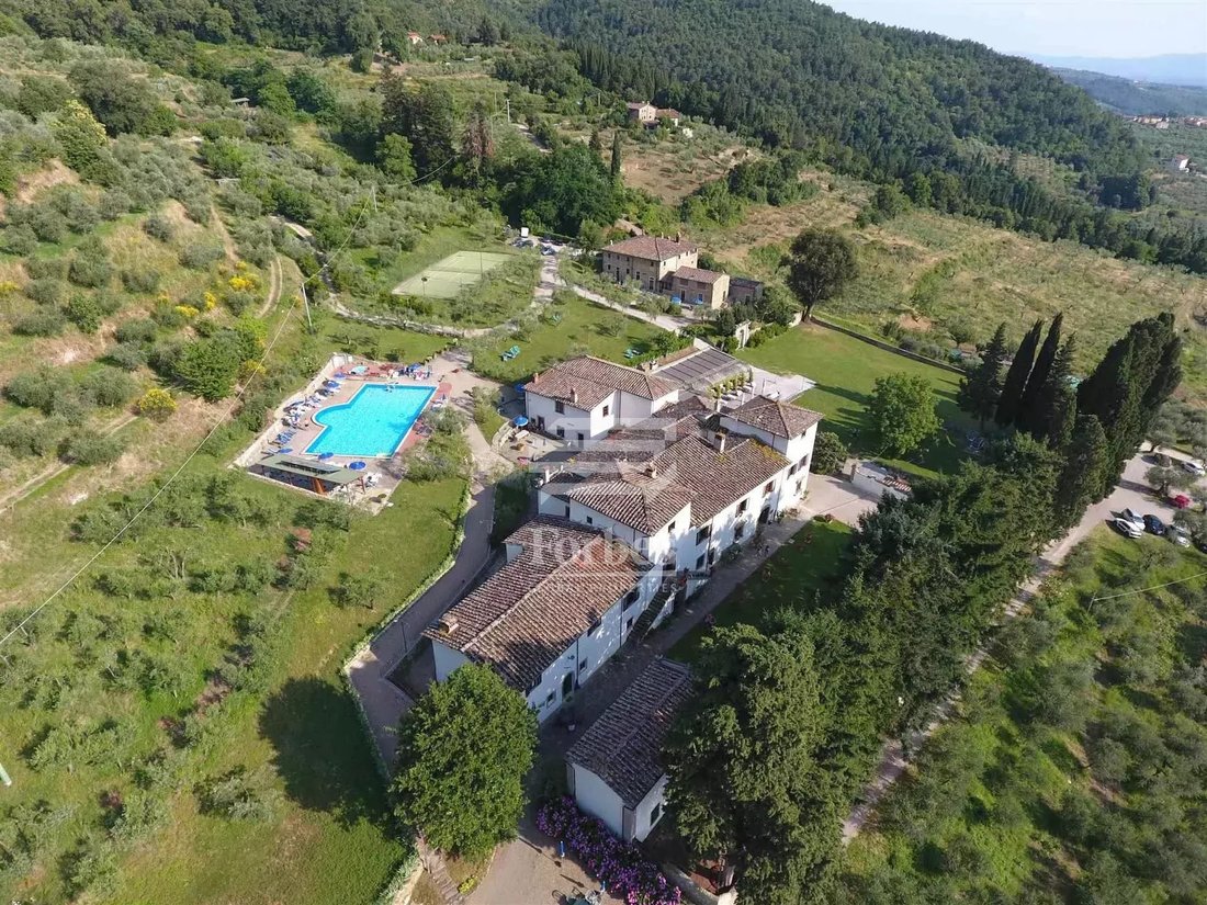 Villa in Pelago, Tuscany, Italy 2 - 15059470