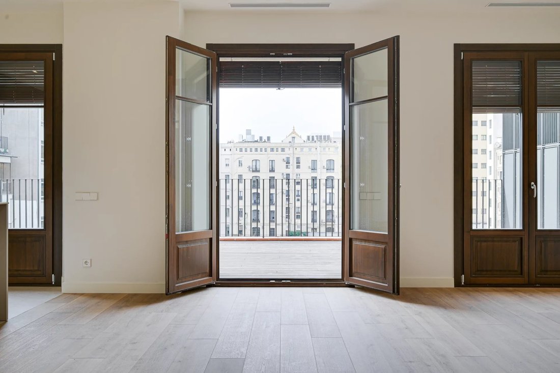Apartment in Eixample, Barcelona, Spain 3 - 16958153