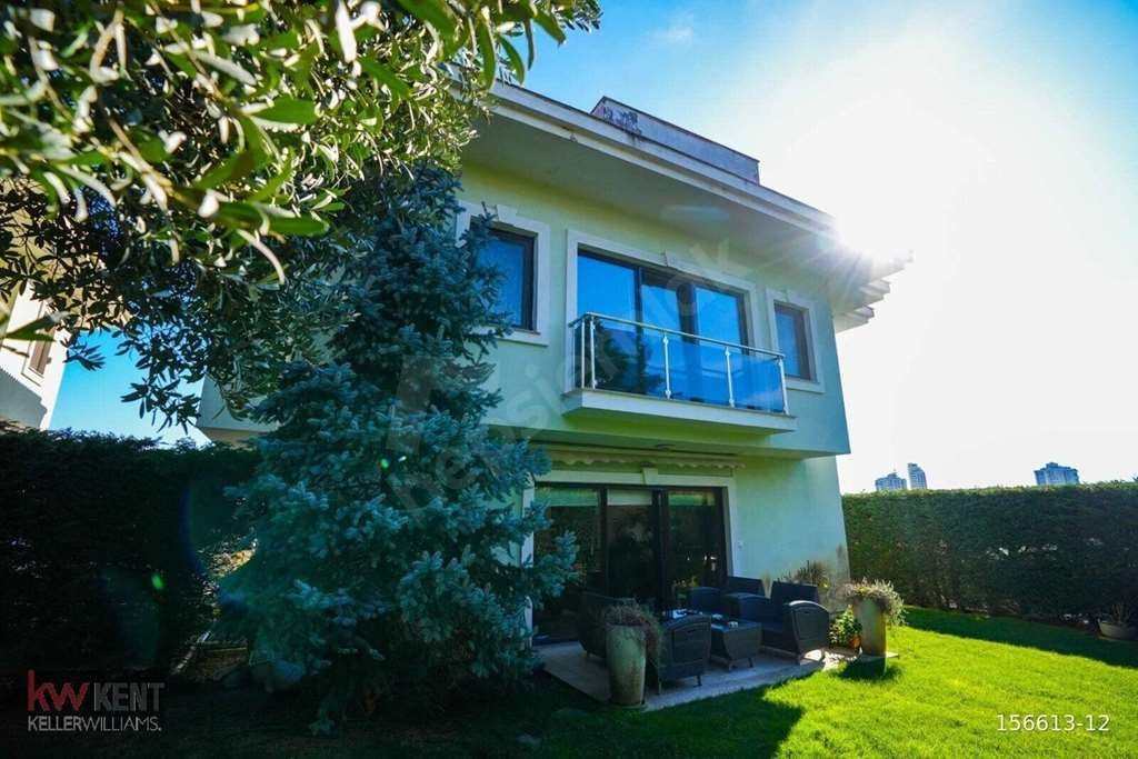 Villa in İstanbul, İstanbul, Turkey 1 - 16960038