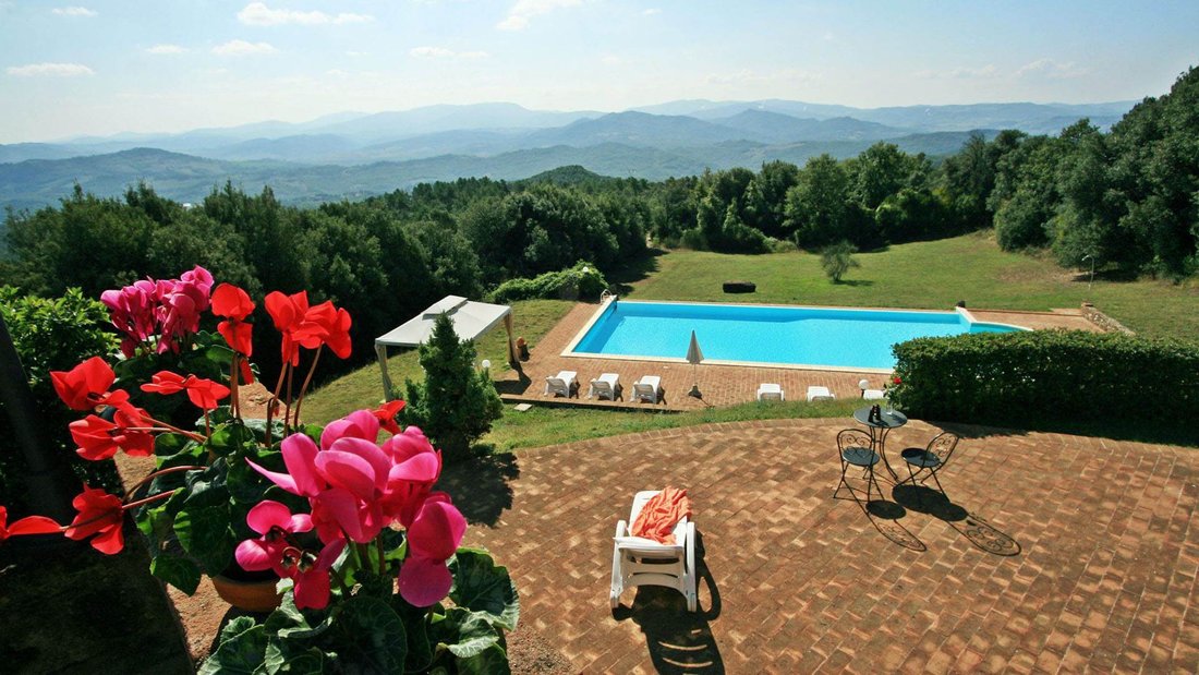 Country House in Volterra, Tuscany, Italy 1 - 16960399