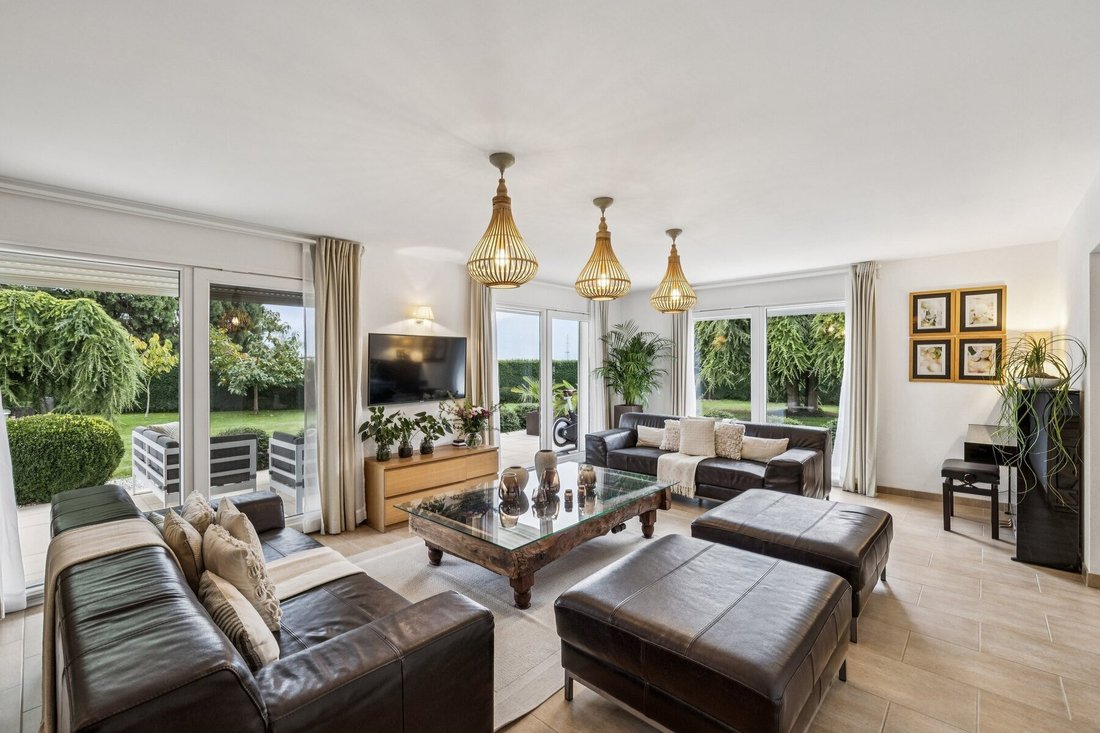 Magnificent Detached Villa With Breathtaking Views Of The Dents Du Mid