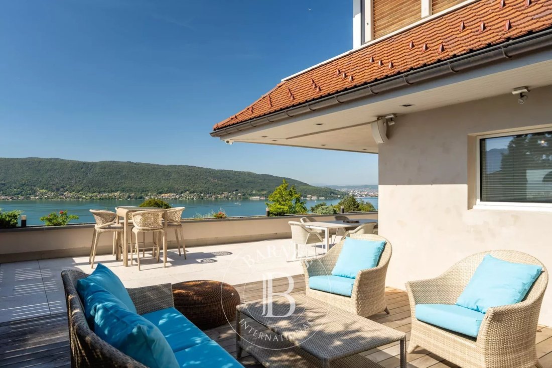 House in Veyrier-du-Lac, Auvergne-Rhône-Alpes, France 2 - 14743822