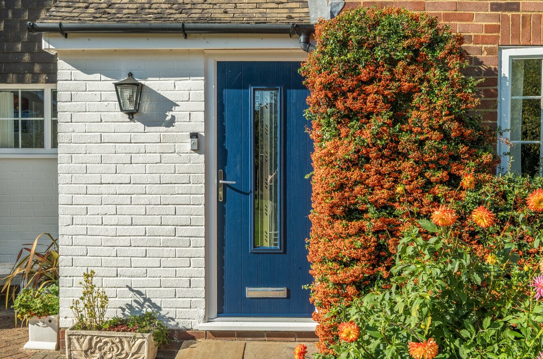House in Headley Down, England 2 - 16958062