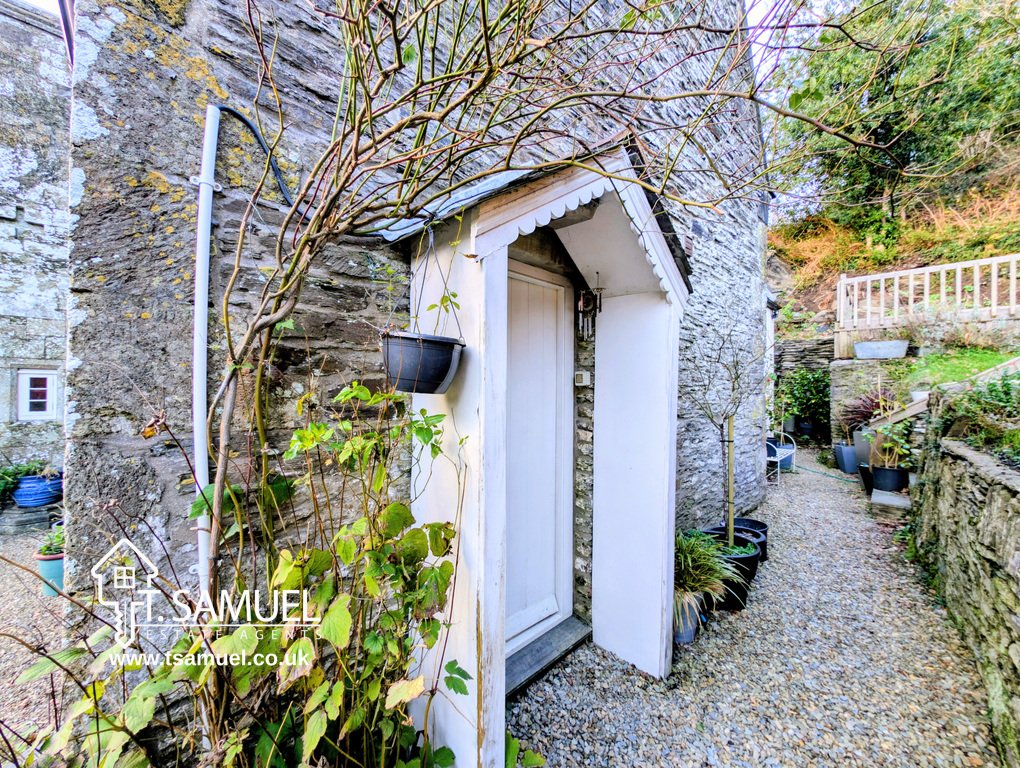 House in Velindre, Wales 5 - 16960762