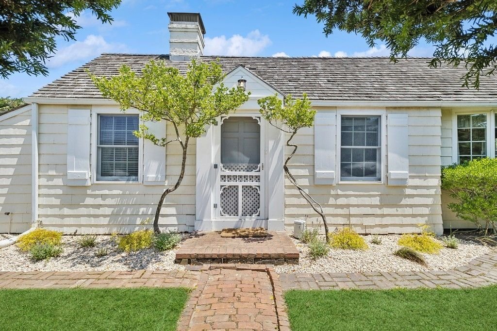 Amagansett, New York, United States 1 - 16960417