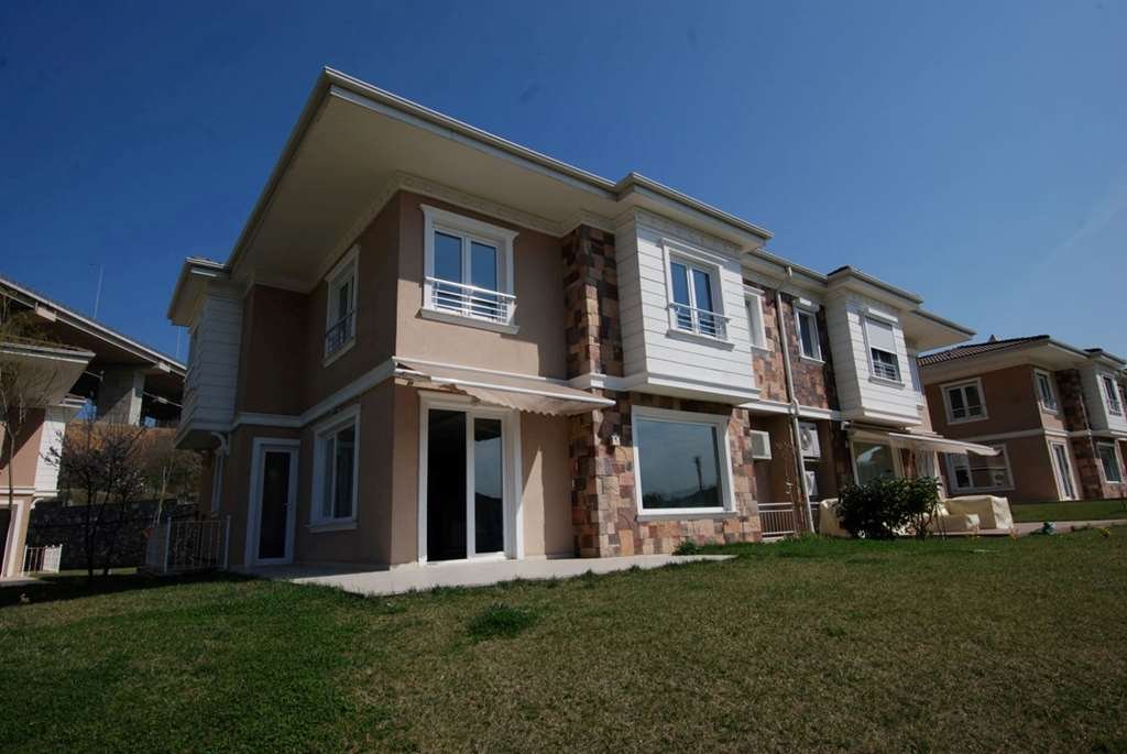 Villa in Uskumruköy, İstanbul, Turkey 1 - 16960525
