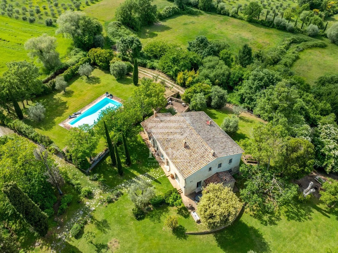 Cetona, Tuscany, Italy 3 - 15059463