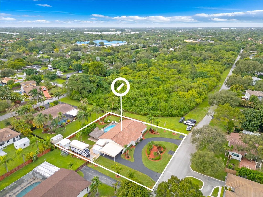 House in Cutler Bay, Florida, United States 2 - 16960219