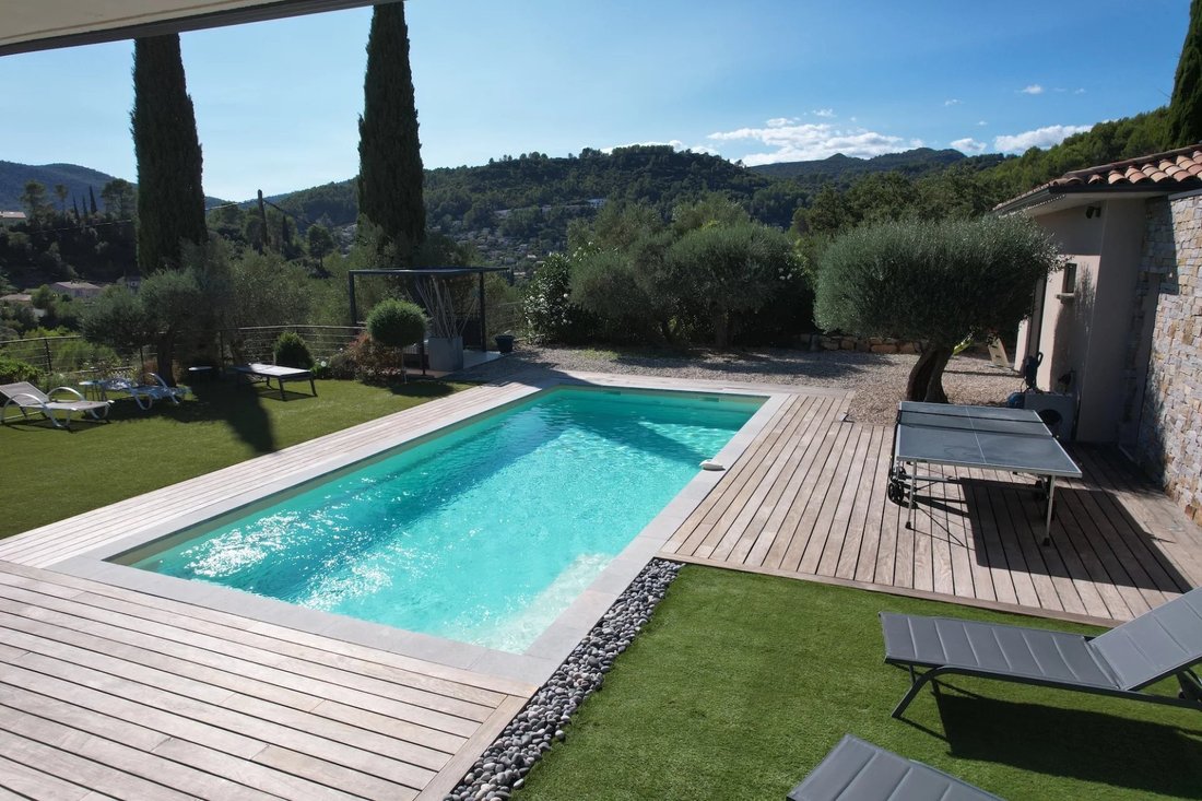 House in Solliès-Toucas, Provence-Alpes-Côte d'Azur, France 2 - 16958447