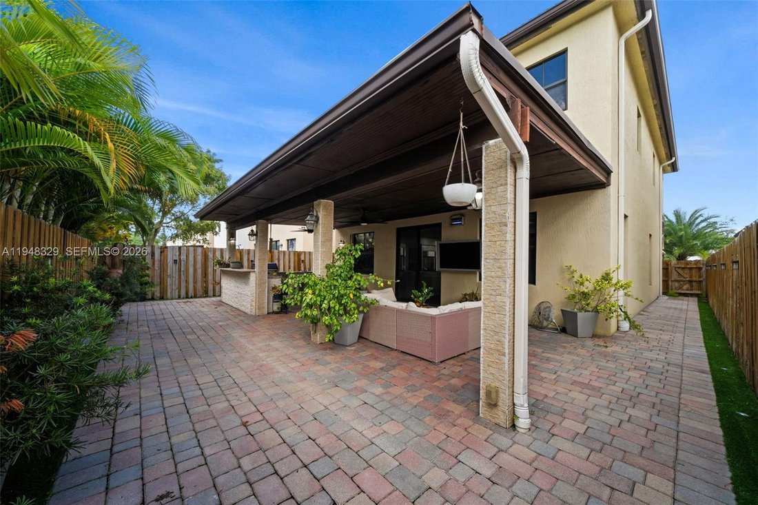 House in Doral, Florida, United States 3 - 16959118
