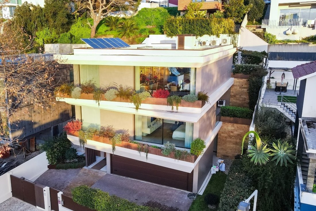 Villa in Cascais e Estoril, Lisbon, Portugal 1 - 16960807