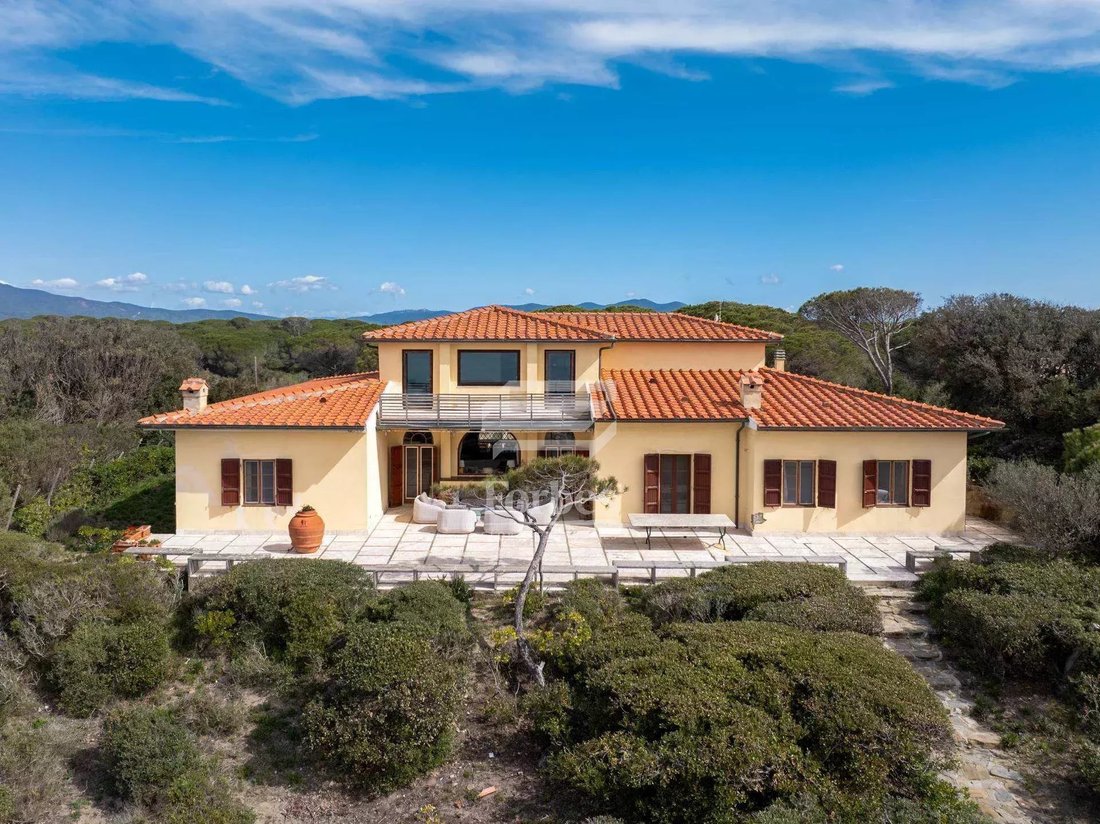 Villa in Castle of Castiglione, Castiglione della Pescaia, Tuscany 3 - 15059443