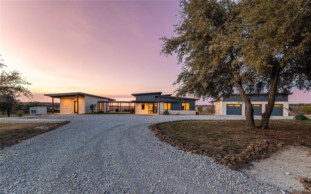 House in Glen Rose, Texas, United States 2 - 16959752