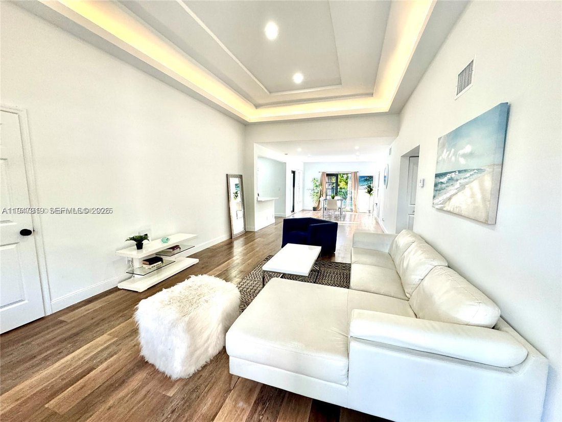 House in Miami, Florida, United States 3 - 16959121