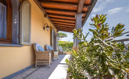 Villa in Center, Forte dei Marmi, Tuscany 1