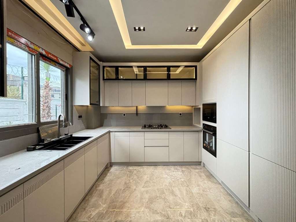 Mersin, Mezitli, Turkey 5 - 16960270