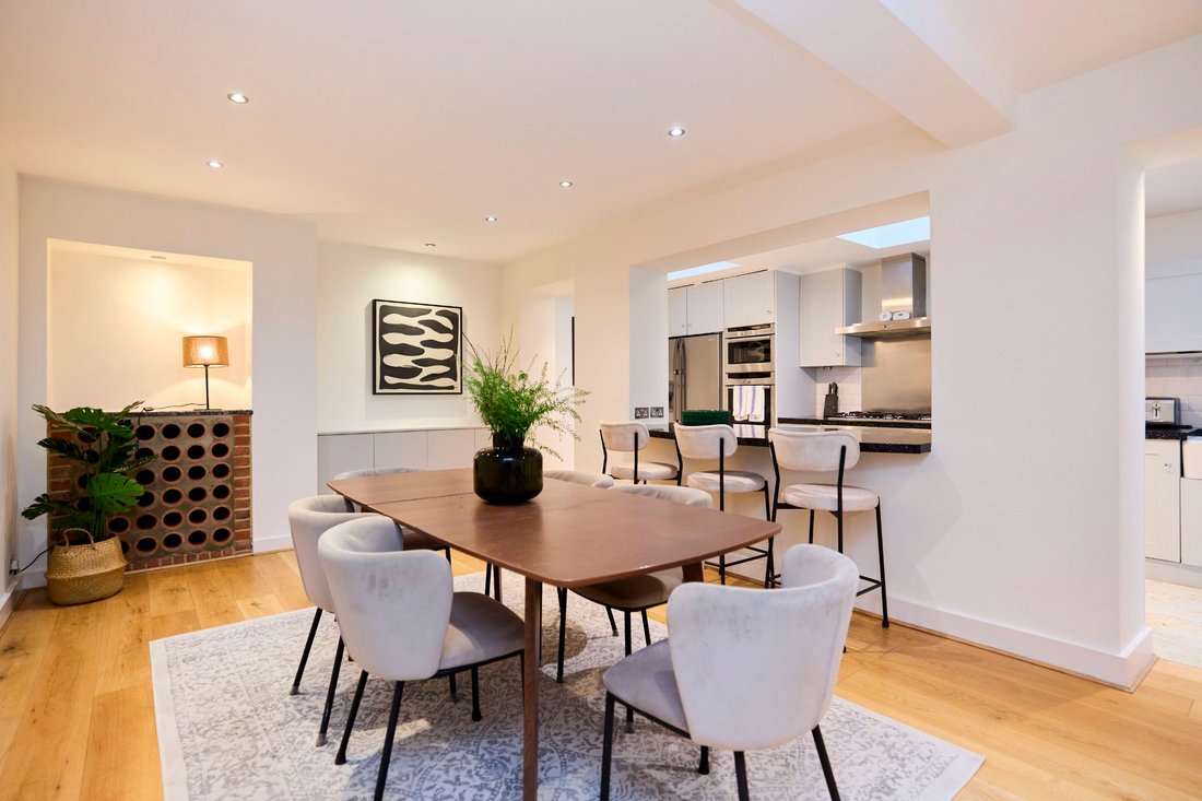 Apartment in Hyde Park, Westminster, England 4 - 16959372