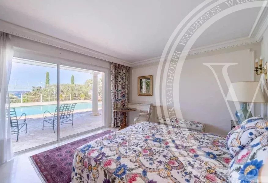 House in Antibes, Provence-Alpes-Côte d'Azur, France 5 - 16958439