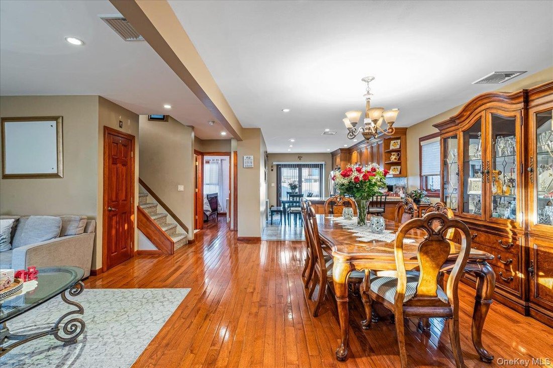 House in New York, New York, United States 4 - 16958762